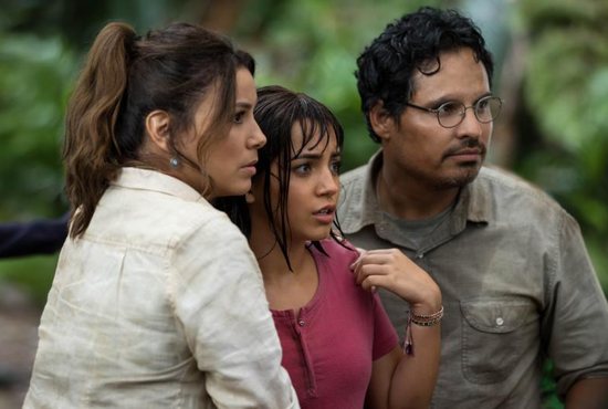 Eva Longoria, Isabela Moner and Michael Pena star in a scene from the movie "Dora and the Lost City of Gold."